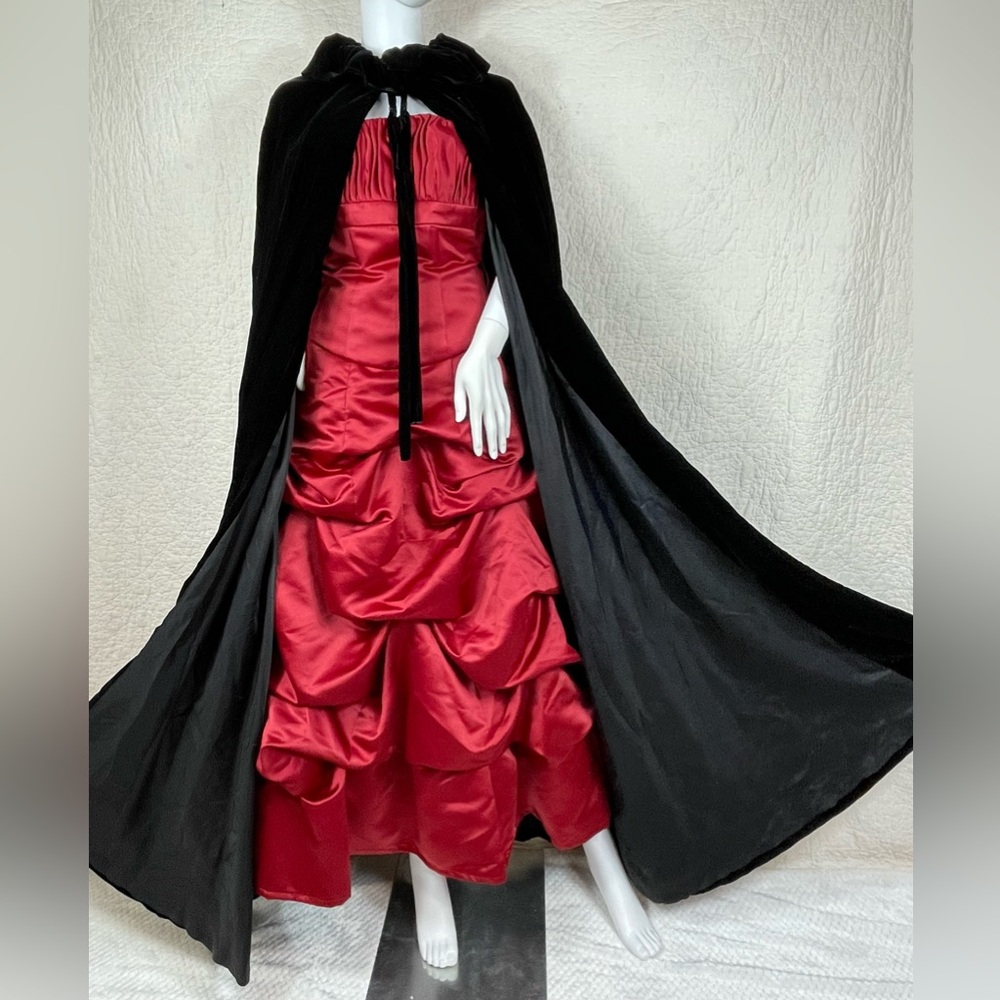 🔥VTG ILGWU Union Made Black Velvet Long Cape Victorian Vampire Gothic Steampunk